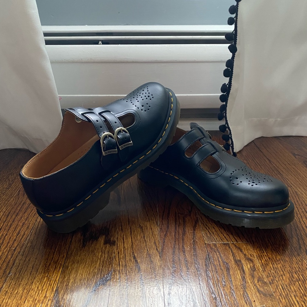 BRAND NEW DOC MARTEN 8035 DOUBLE BUCKLE MARY JANE